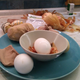 подготовка к варке мраморных яиц