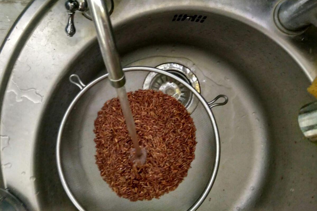 как варить промытый красный рис